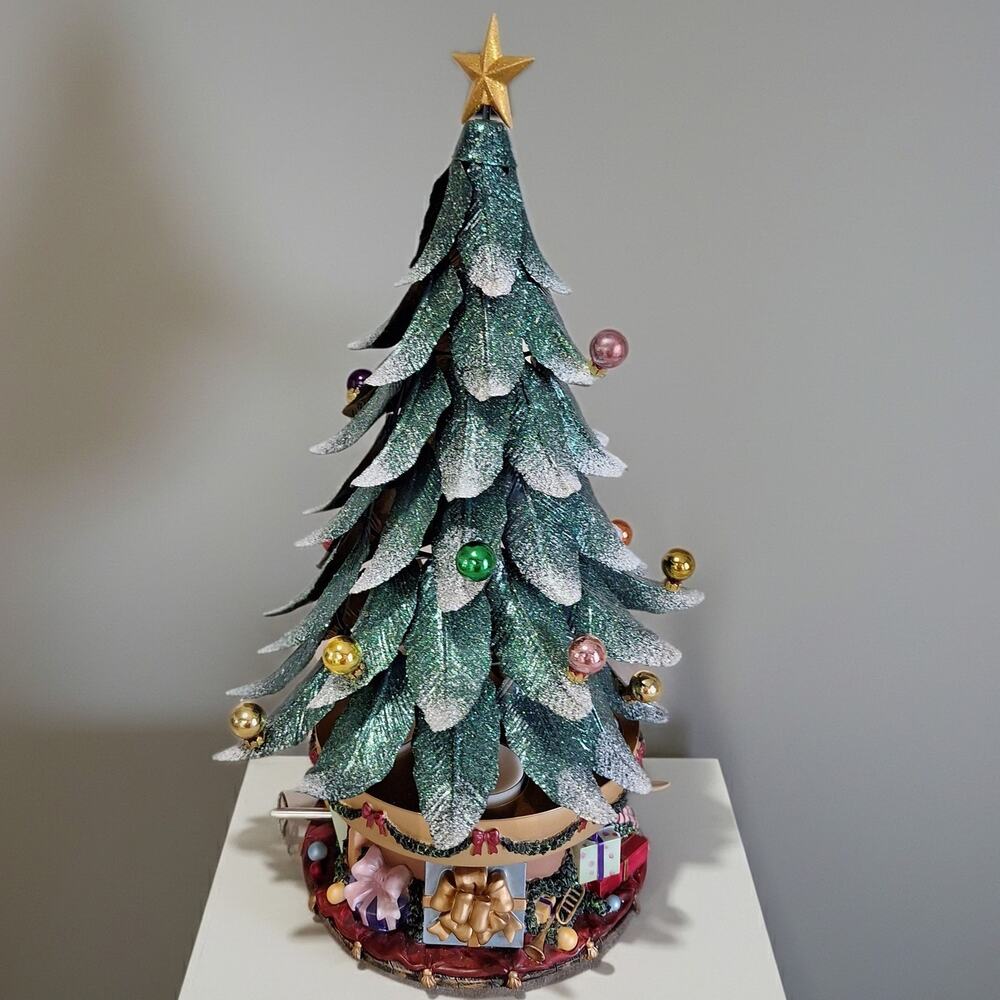 PartyLite Musical Glowing Christmas Tree P7920 Tea Light Candle Holder Works 15"